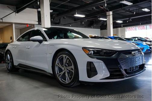 2022 Audi e-tron GT Premium Plus