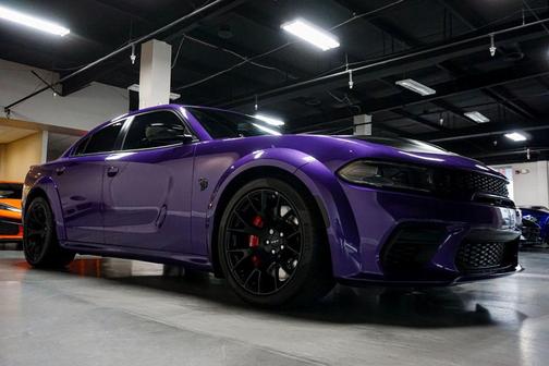 Plum Crazy Pearlcoat 2023 Dodge Charger SRT Hellcat Widebody Jailbreak