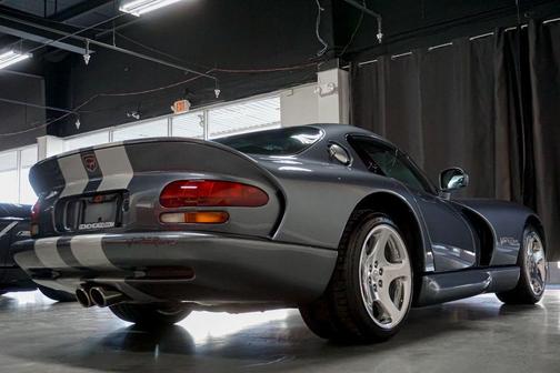 2000 Dodge Viper *Viper GTS* *Steel Gray* *Silver Stripes* *Only 15k Miles*
