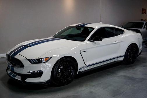 2020 Ford Shelby GT350 Base