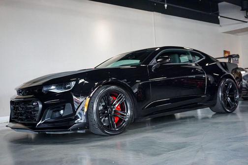 2018 Chevrolet Camaro *1LE Track Package* *6-Speed Manual* *Only 28 Miles*