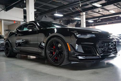 2018 Chevrolet Camaro *1LE Track Package* *6-Speed Manual* *Only 28 Miles*