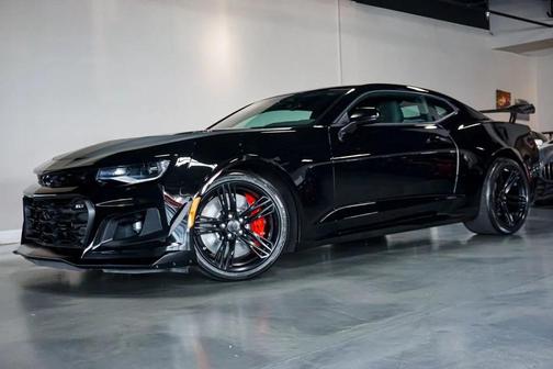 2018 Chevrolet Camaro *1LE Track Package* *6-Speed Manual* *Only 28 Miles*