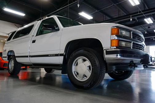 1998 Chevrolet 1500 *Reg Cab* *5.7L V8* *4x4* *West Coast Truck* *Super Clean*