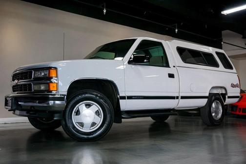 1998 Chevrolet 1500 *Reg Cab* *5.7L V8* *4x4* *West Coast Truck* *Super Clean*