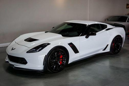 Arctic White 2017 Chevrolet Corvette Z06