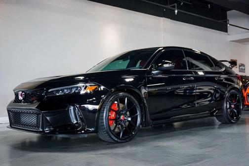 Crystal Black Pearl 2025 Honda Civic Type R *Civic Type-R* 6-Speed Manual* *Only 2k Miles*