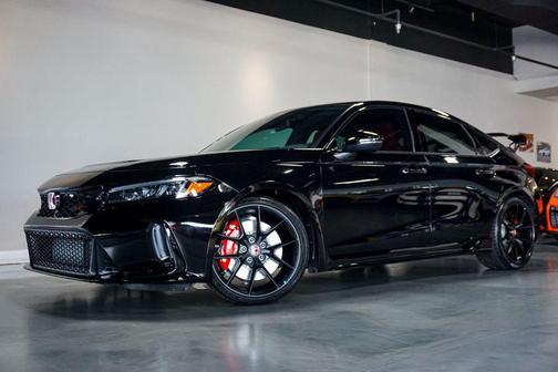 Crystal Black Pearl 2025 Honda Civic Type R *Civic Type-R* 6-Speed Manual* *Only 2k Miles*