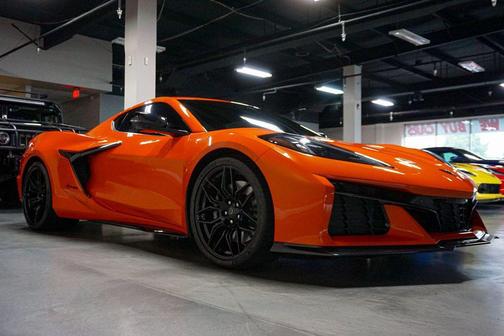 Sebring Orange Tintcoat 2025 Chevrolet Corvette Z06