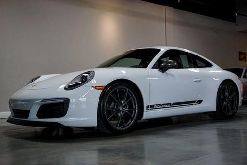 2019 Porsche 911 Carrera T