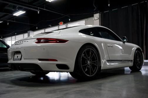2019 Porsche 911 Carrera T