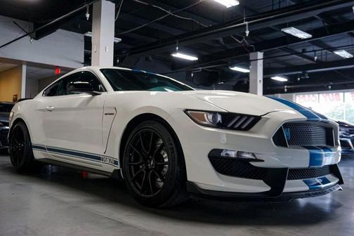 2020 Ford Shelby GT350 Base