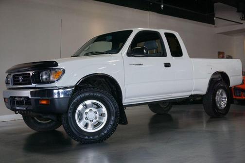 Super White 1997 Toyota Tacoma Base