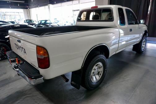 Super White 1997 Toyota Tacoma Base