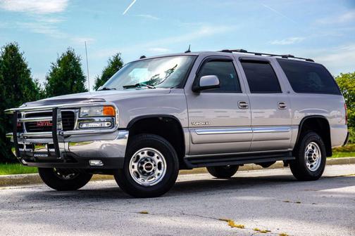 2005 GMC Yukon XL 2500 SLT