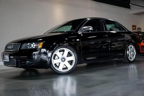 Brilliant Black 2004 Audi S4 4.2 quattro