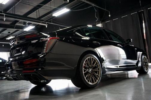 2025 Cadillac CT5 Sport