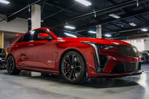 2022 Cadillac CT4-V *CT4-V Blackwing* *6-Speed Manual* *Carbon Fiber Package*