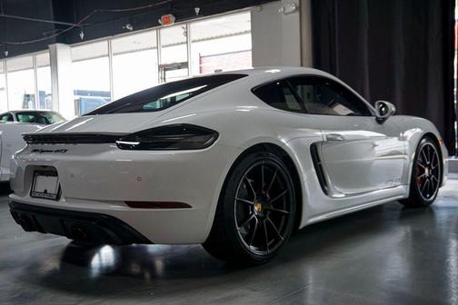 2024 Porsche 718 Cayman GTS 4.0