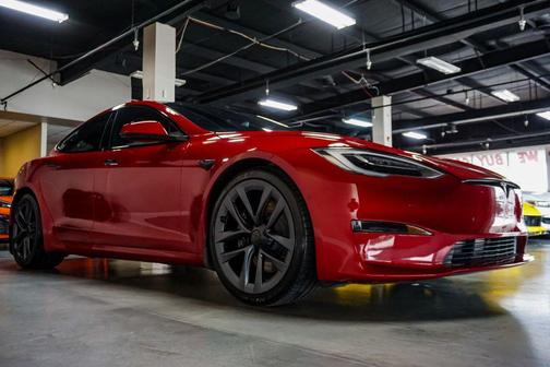 Red Multi-Coat 2022 Tesla Model S *Model S AWD* *21-Inch Arachnid Wheels* *1-Owner*