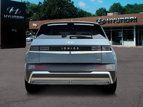 2025 Hyundai IONIQ 5 SE