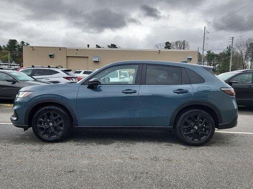 Nordic Forest Pearl 2023 Honda HR-V AWD Sport