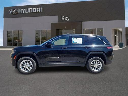 2023 Jeep Grand Cherokee Laredo