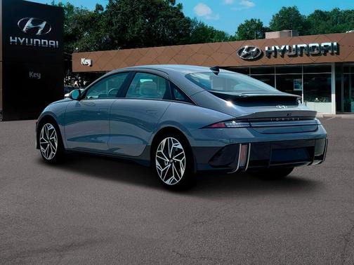2025 Hyundai IONIQ 6 SEL
