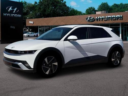 2026 Hyundai IONIQ 5 SE