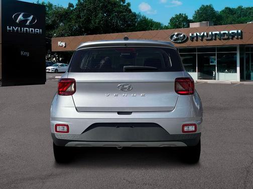 2026 Hyundai VENUE SE