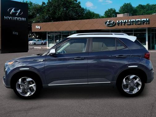 Denim w/White Roof 2026 Hyundai VENUE SEL w/Two-Tone Roof