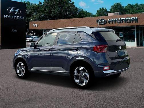 Denim w/White Roof 2026 Hyundai VENUE SEL w/Two-Tone Roof