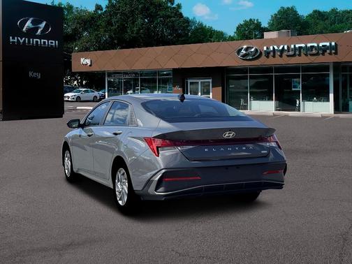 2026 Hyundai ELANTRA HEV Blue