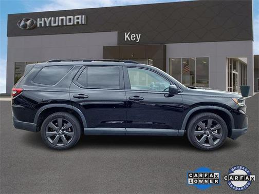 2023 Honda Pilot AWD Sport