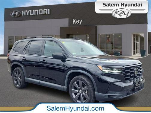 2023 Honda Pilot AWD Sport