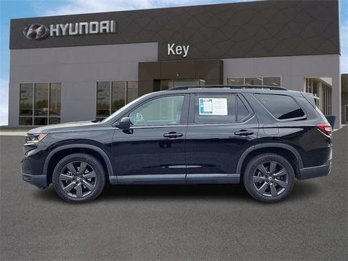 2023 Honda Pilot AWD Sport