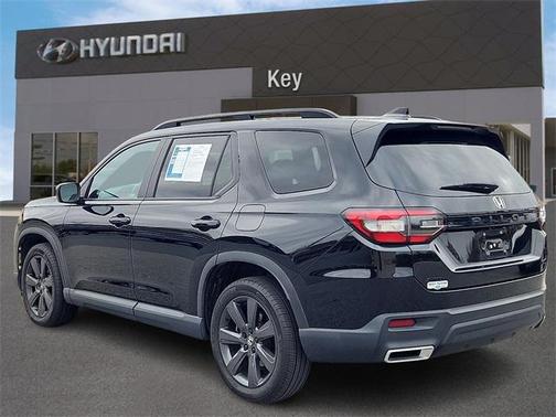 2023 Honda Pilot AWD Sport