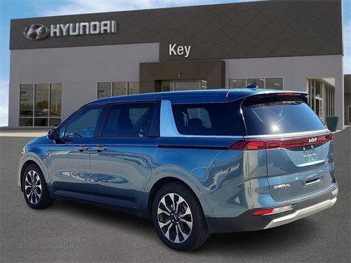 2023 Kia Carnival EX