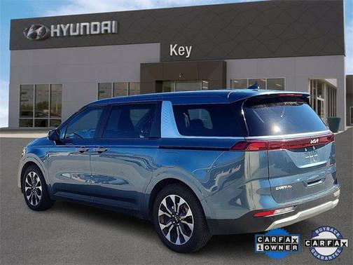 2023 Kia Carnival EX