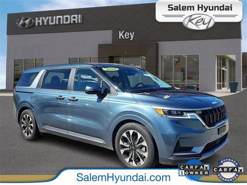 2023 Kia Carnival EX
