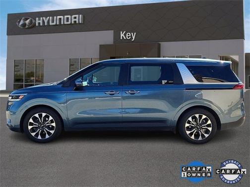 2023 Kia Carnival EX