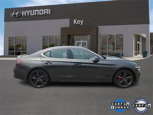 2022 Genesis G70 3.3T AWD