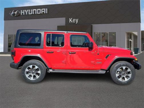 2023 Jeep Wrangler 4-Door Sahara 4x4
