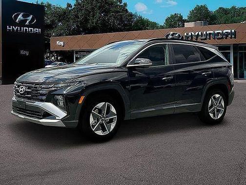 Phantom Black 2025 Hyundai TUCSON SEL Convenience