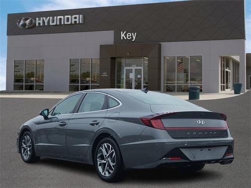 2022 Hyundai SONATA SEL