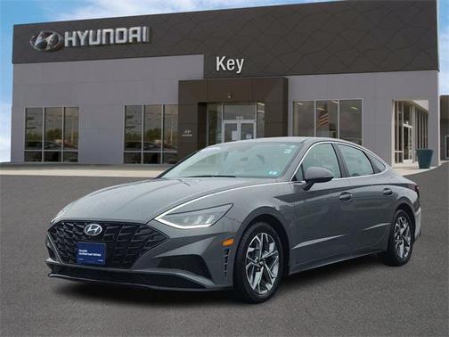 2022 Hyundai SONATA SEL