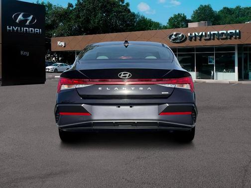 2026 Hyundai ELANTRA HEV Limited