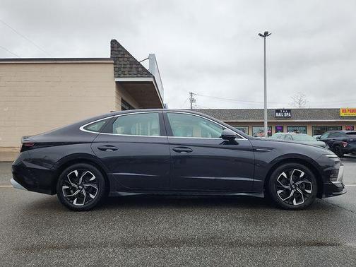 Carbon Blue 2024 Hyundai SONATA SEL