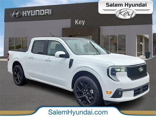 2025 Ford Maverick Lobo Standard