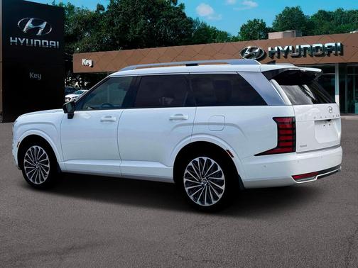 Creamy White Pearl 2026 Hyundai Palisade Hybrid Calligraphy